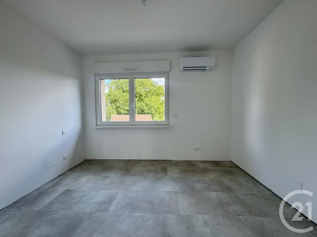 Appartement F3 à louer - 3 pièces - 75.0 m2 - SCHWINDRATZHEIM - 67 - ALSACE - Century 21 Pays De La Moder