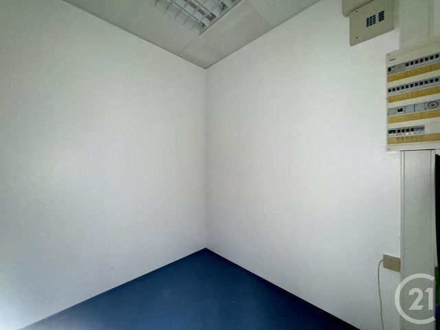 Afficher la photo en grand Appartement Local à louer - 3 pièces - 55.0 m2 - BATZENDORF - 67 - ALSACE - Century 21 Pays De La Moder