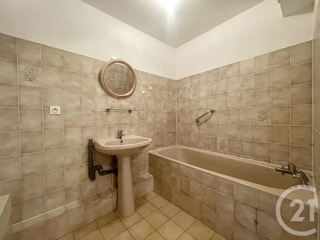 Appartement F2 à louer - 2 pièces - 59.4 m2 - HAGUENAU - 67 - ALSACE - Century 21 Pays De La Moder