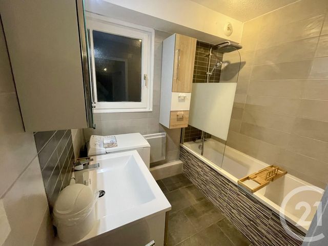 Appartement F3 à louer - 3 pièces - 60.45 m2 - HAGUENAU - 67 - ALSACE - Century 21 Pays De La Moder