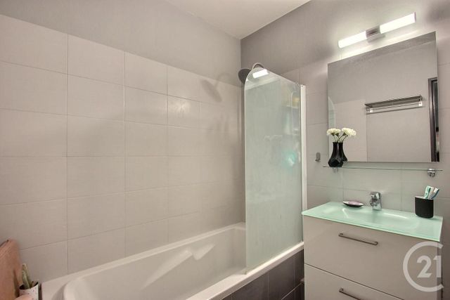 Appartement F3 à vendre - 3 pièces - 76.54 m2 - HAGUENAU - 67 - ALSACE - Century 21 Pays De La Moder