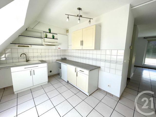 Appartement F2 à louer - 2 pièces - 61.72 m2 - WINTERSHOUSE - 67 - ALSACE - Century 21 Pays De La Moder Appartement F2 à louer - 2 pièces - 61.72 m2 - WINTERSHOUSE - 67 - ALSACE - Century 21 Pays De La Moder