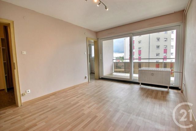 Studio à vendre - 1 pièce - 26.0 m2 - HAGUENAU - 67 - ALSACE - Century 21 Pays De La Moder Studio à vendre - 1 pièce - 26.0 m2 - HAGUENAU - 67 - ALSACE - Century 21 Pays De La Moder