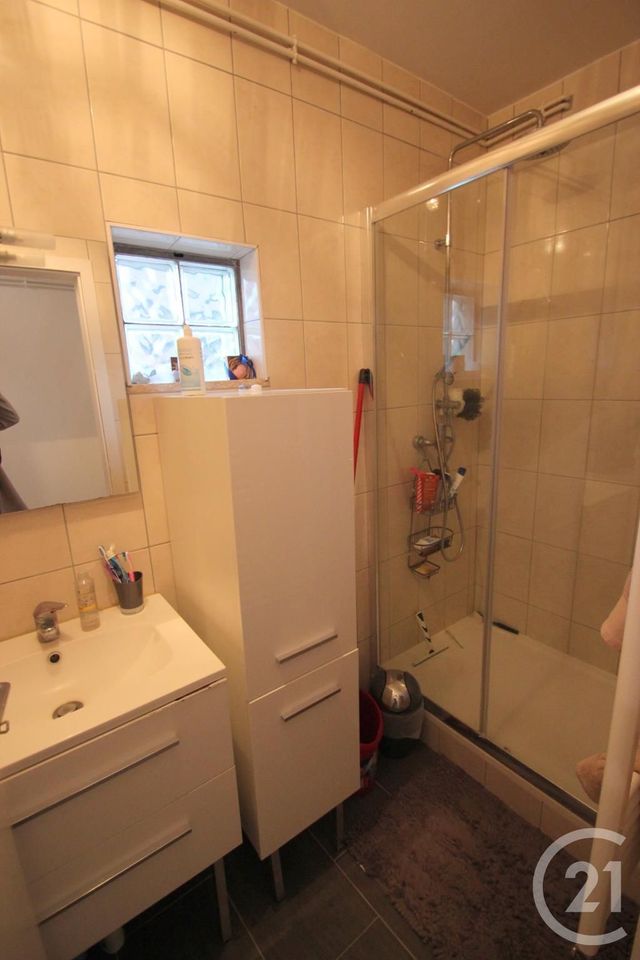 Appartement F3 à louer - 3 pièces - 64.64 m2 - BISCHWILLER - 67 - ALSACE - Century 21 Pays De La Moder Appartement F3 à louer - 3 pièces - 64.64 m2 - BISCHWILLER - 67 - ALSACE - Century 21 Pays De La Moder